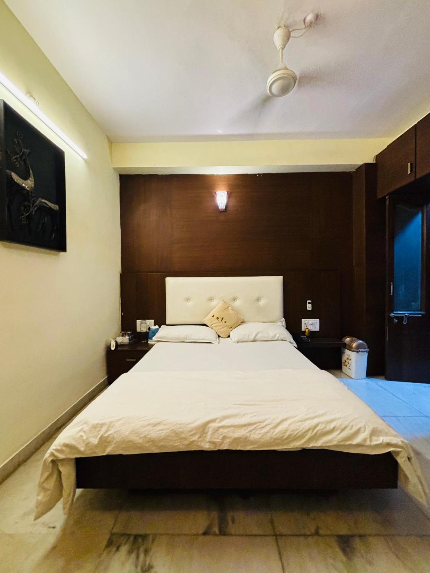 Royal Palms Luxury Service Apartment Наґпур Екстер'єр фото