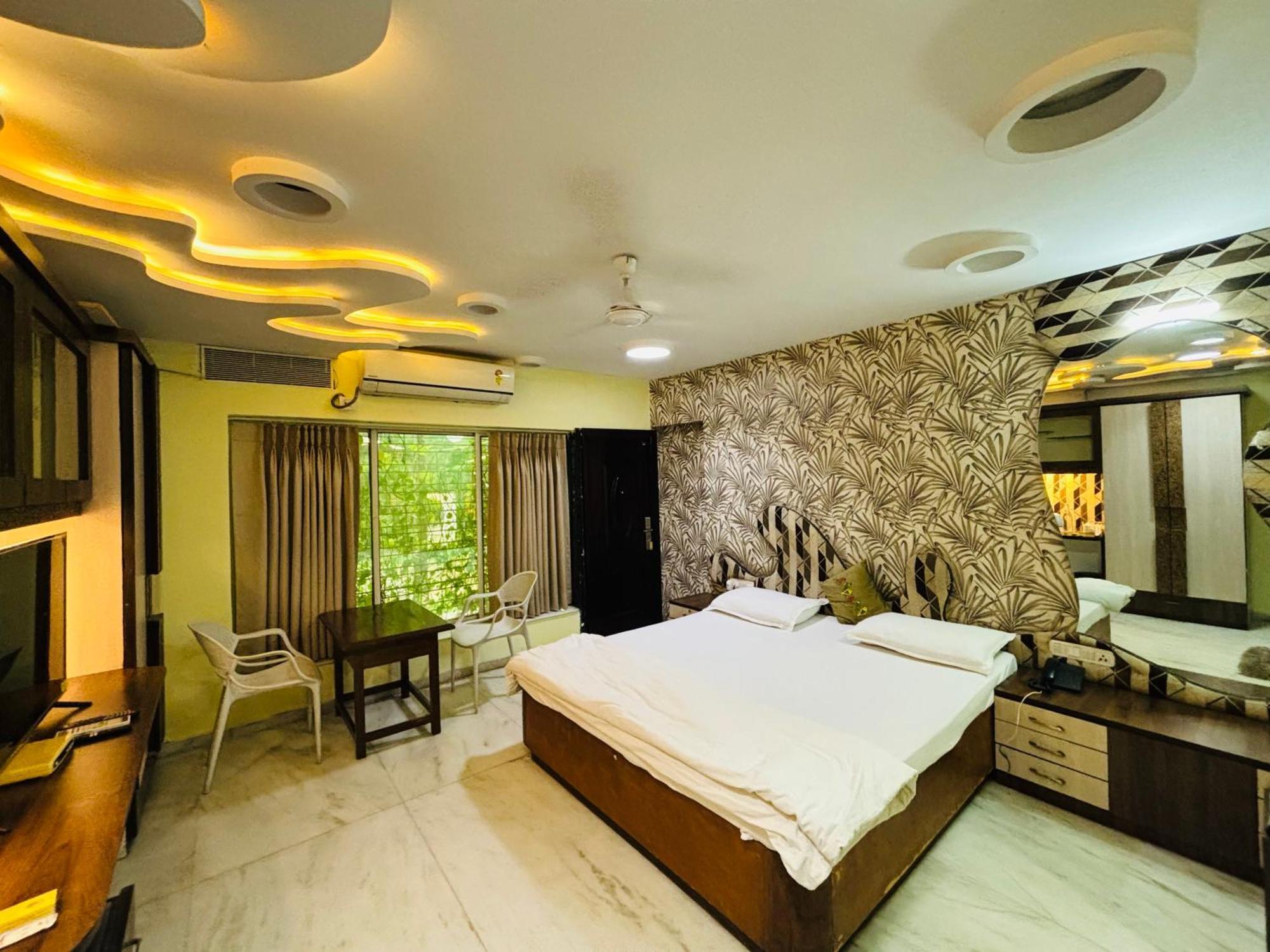 Royal Palms Luxury Service Apartment Наґпур Екстер'єр фото